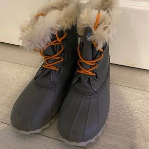 NATIVE shoes snow boots